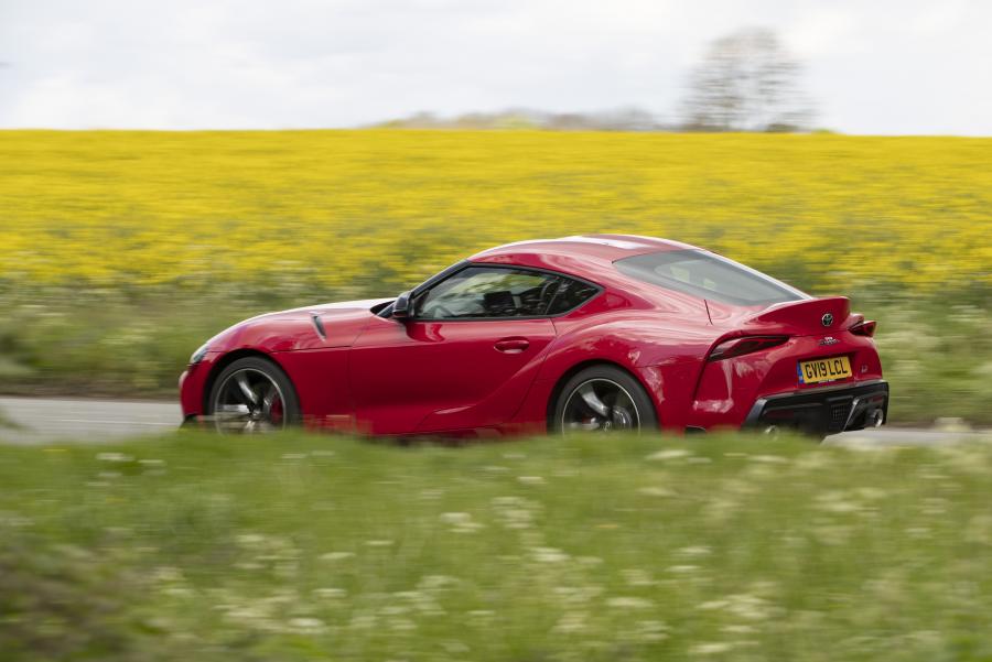  Toyota GR Supra (A90) 2019 года  (UK) (фото 18 из 91)